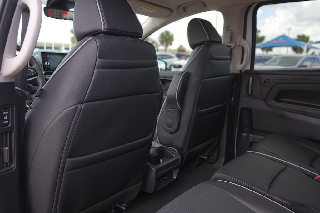 Thumbnail: 2026 Honda Odyssey - 12