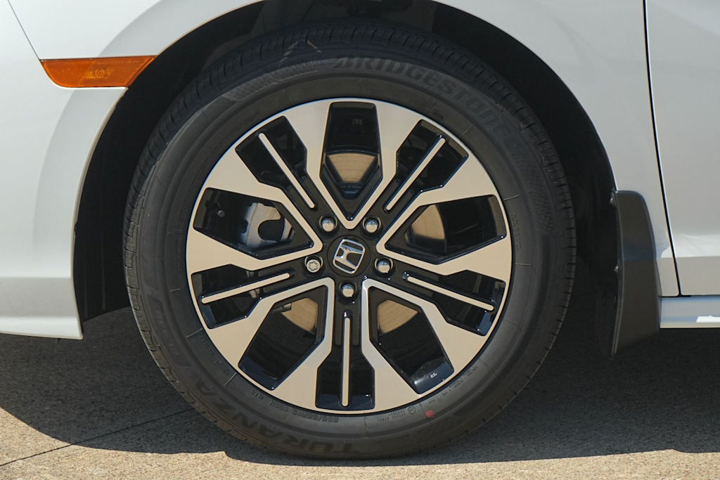 Thumbnail: 2026 Honda Odyssey - 8