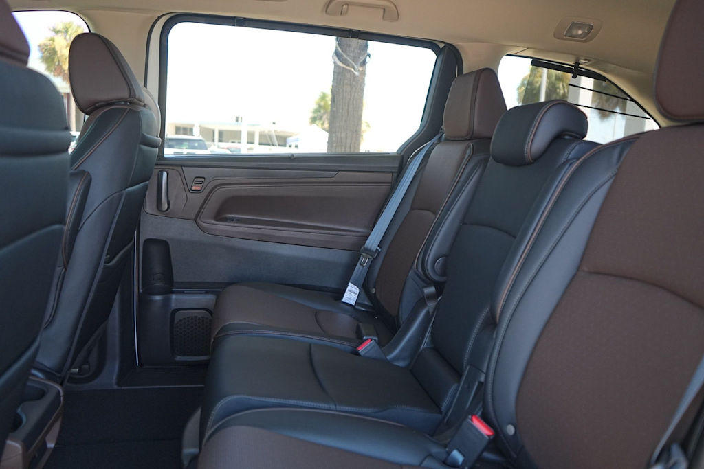 Thumbnail: 2026 Honda Odyssey - 17