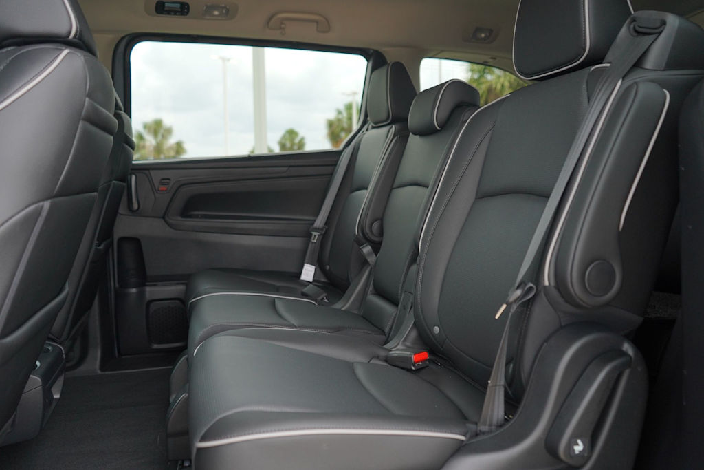 Thumbnail: 2026 Honda Odyssey - 21