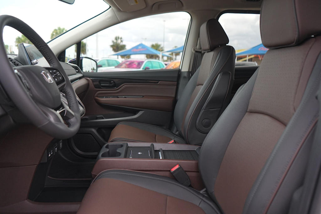Thumbnail: 2026 Honda Odyssey - 11