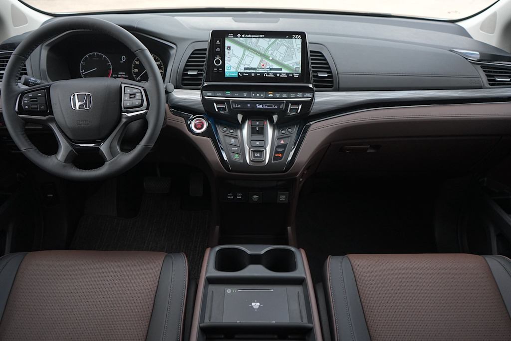 Thumbnail: 2026 Honda Odyssey - 10
