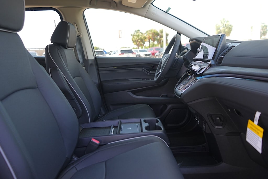 Thumbnail: 2026 Honda Odyssey - 12