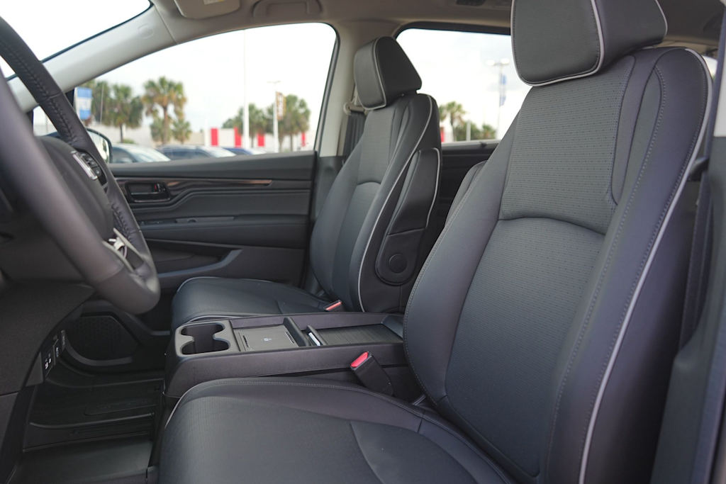 Thumbnail: 2026 Honda Odyssey - 11