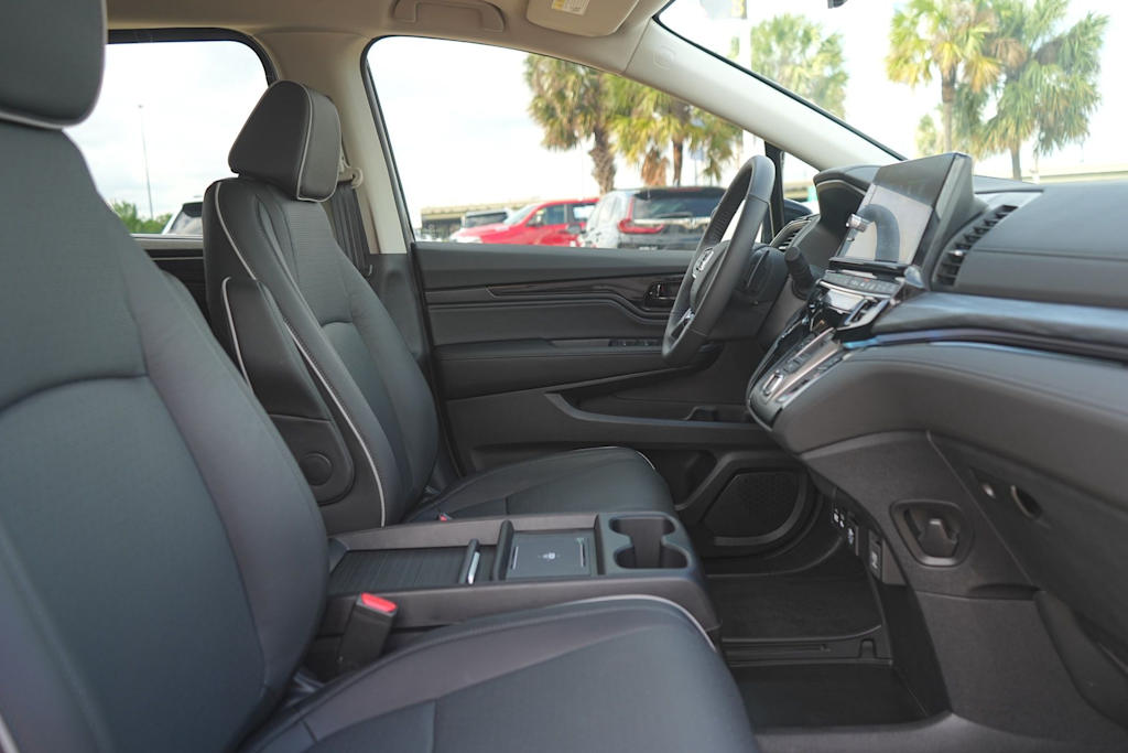Thumbnail: 2026 Honda Odyssey - 12