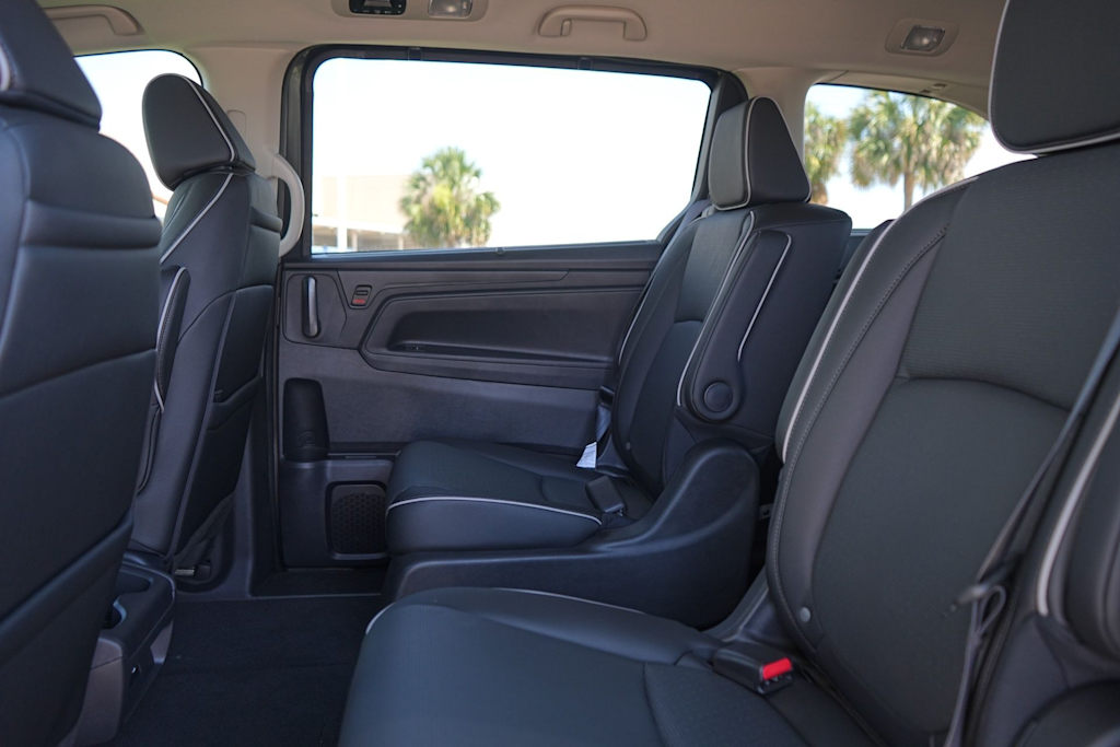 Thumbnail: 2026 Honda Odyssey - 18