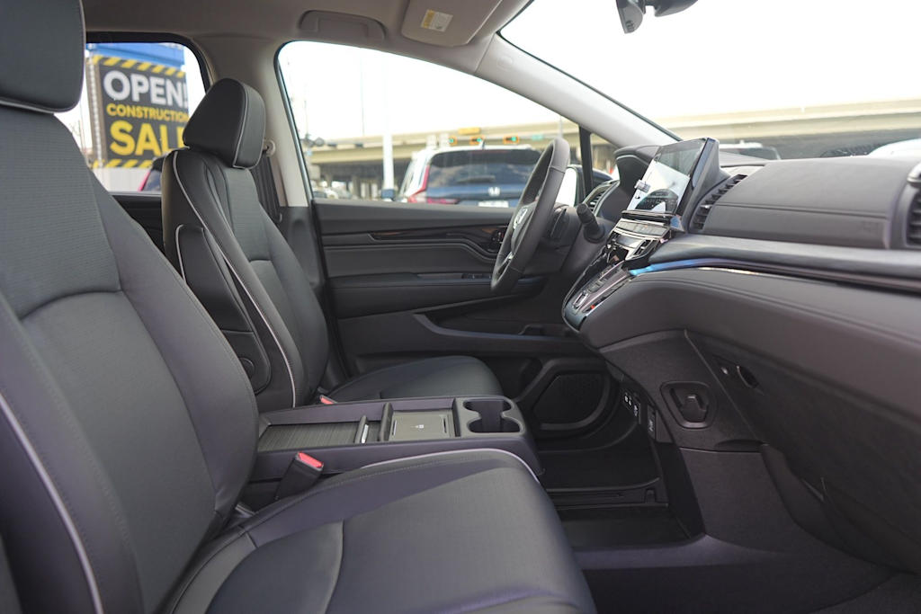 Thumbnail: 2026 Honda Odyssey - 12