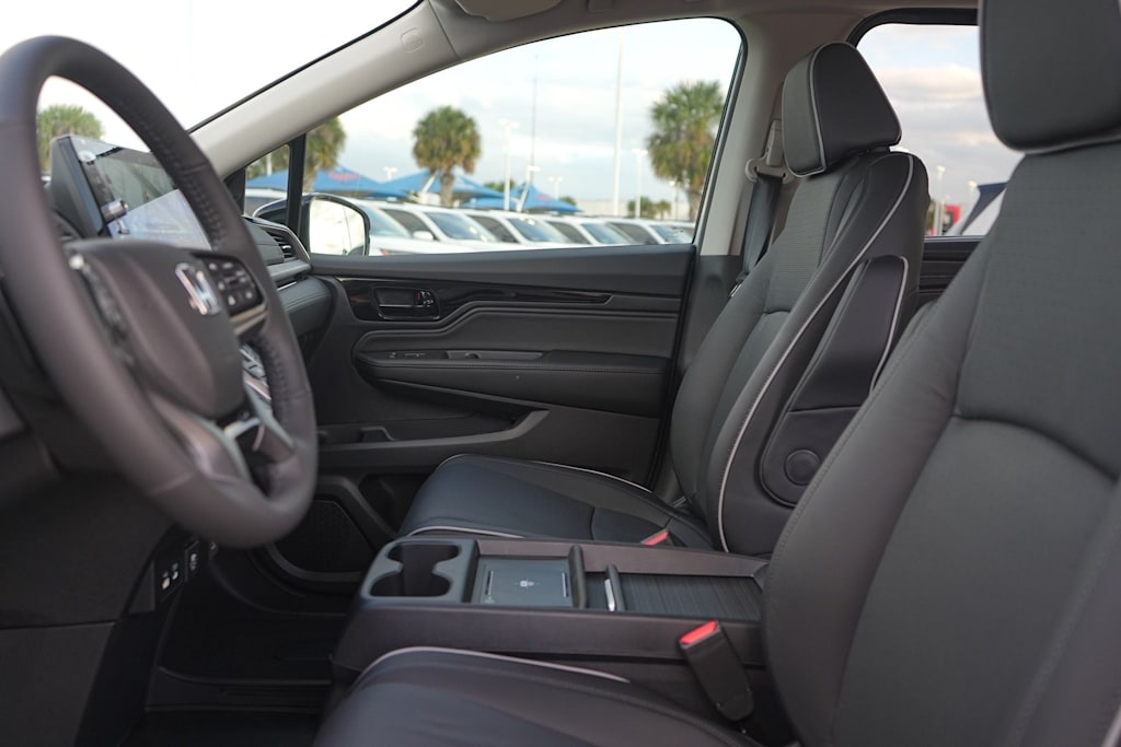 Thumbnail: 2026 Honda Odyssey - 11