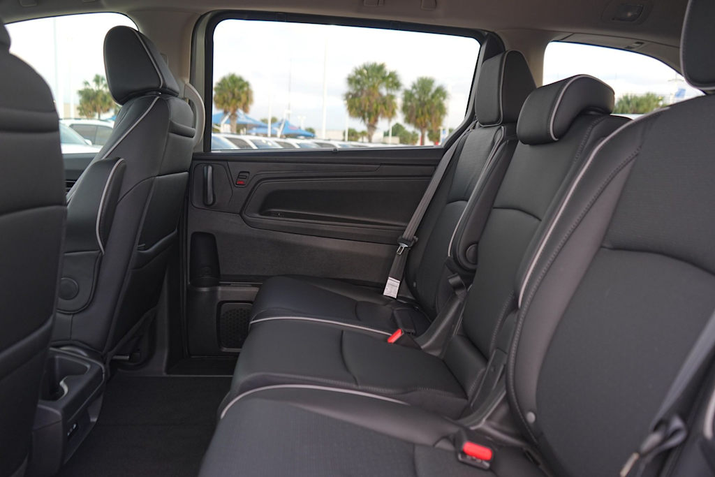 Thumbnail: 2026 Honda Odyssey - 20