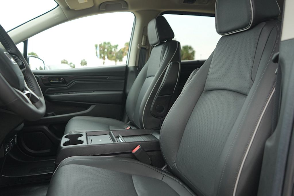 2026 Honda Odyssey Elite - Photo 11