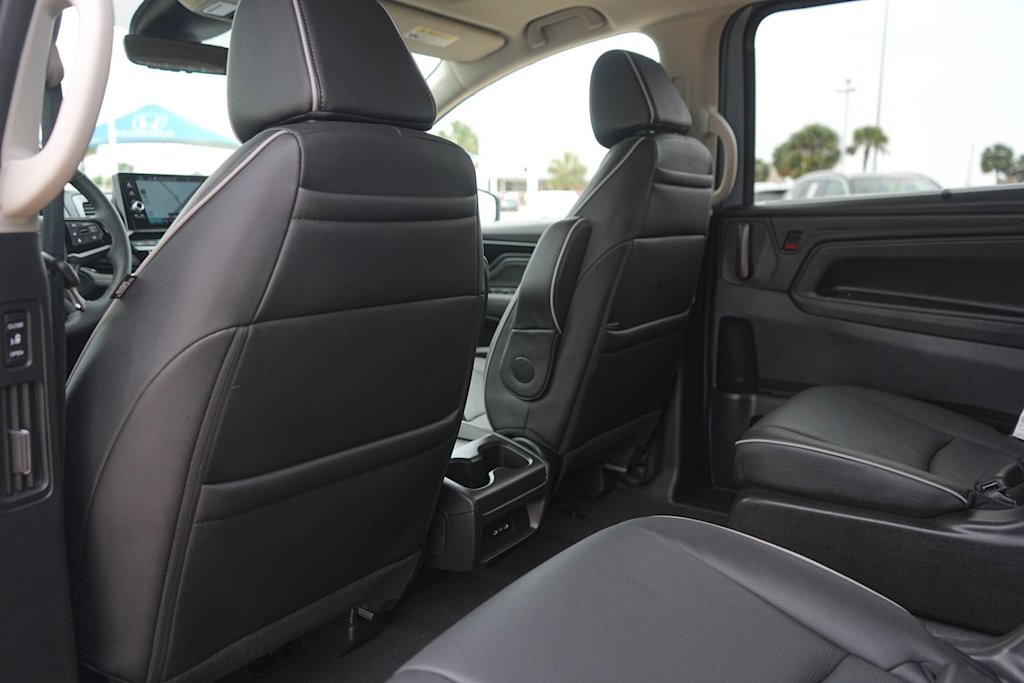 2026 Honda Odyssey Elite - Photo 13