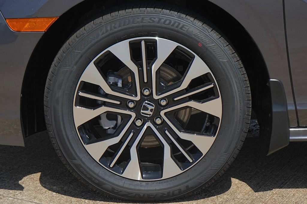 Thumbnail: 2027 Honda Odyssey - 8