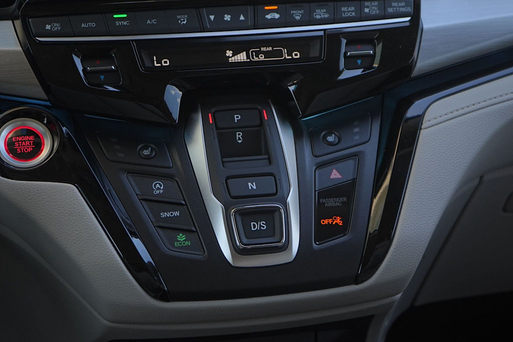 Thumbnail: 2027 Honda Odyssey - 21