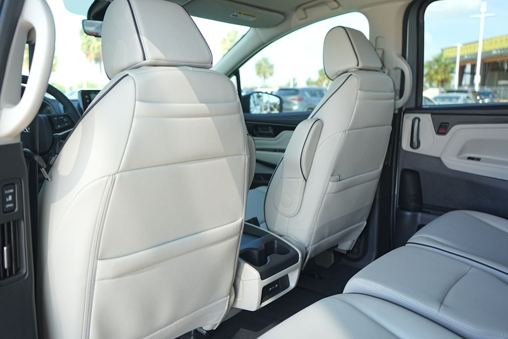 Thumbnail: 2027 Honda Odyssey - 13
