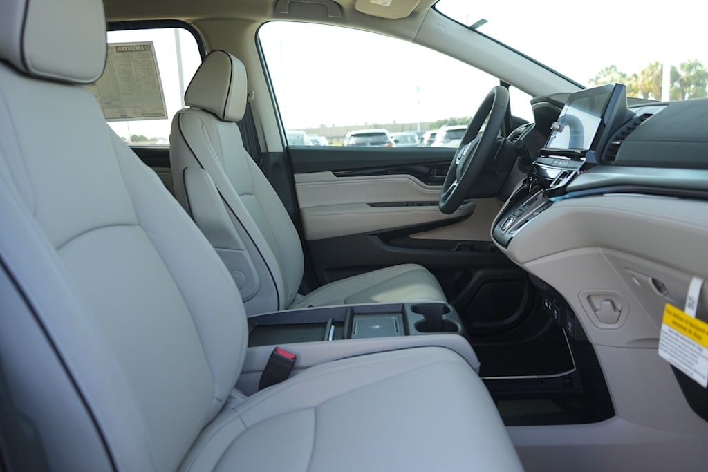 Thumbnail: 2027 Honda Odyssey - 12