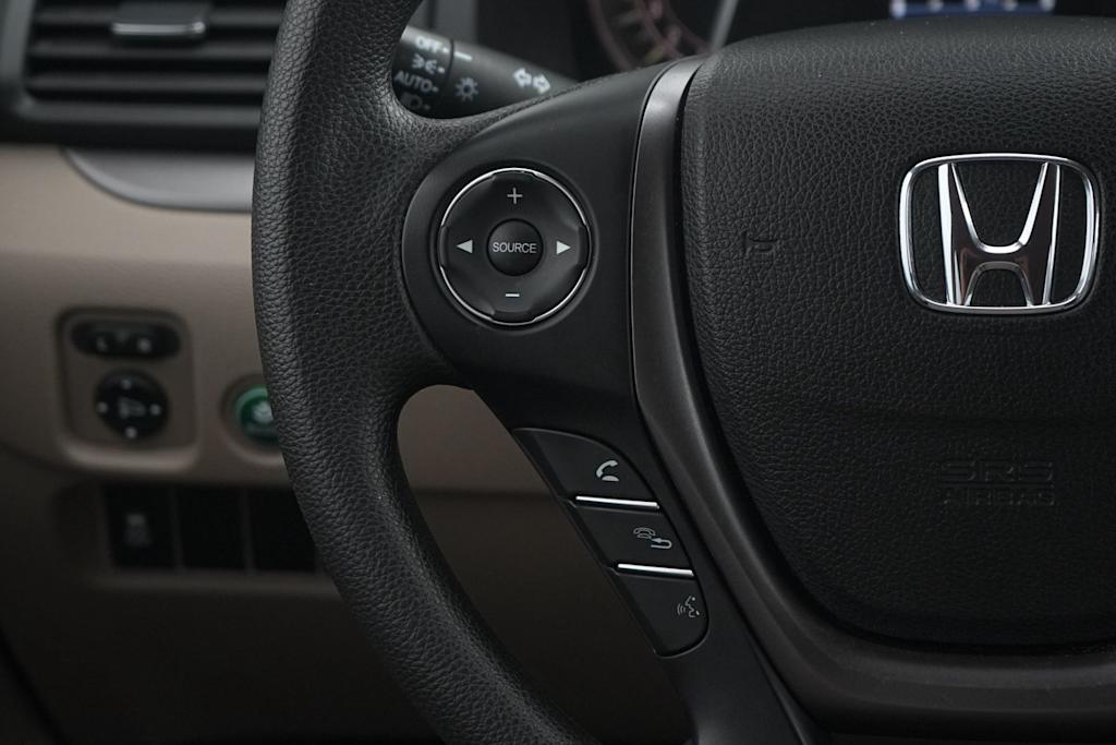 Thumbnail: 2016 Honda Pilot - 23