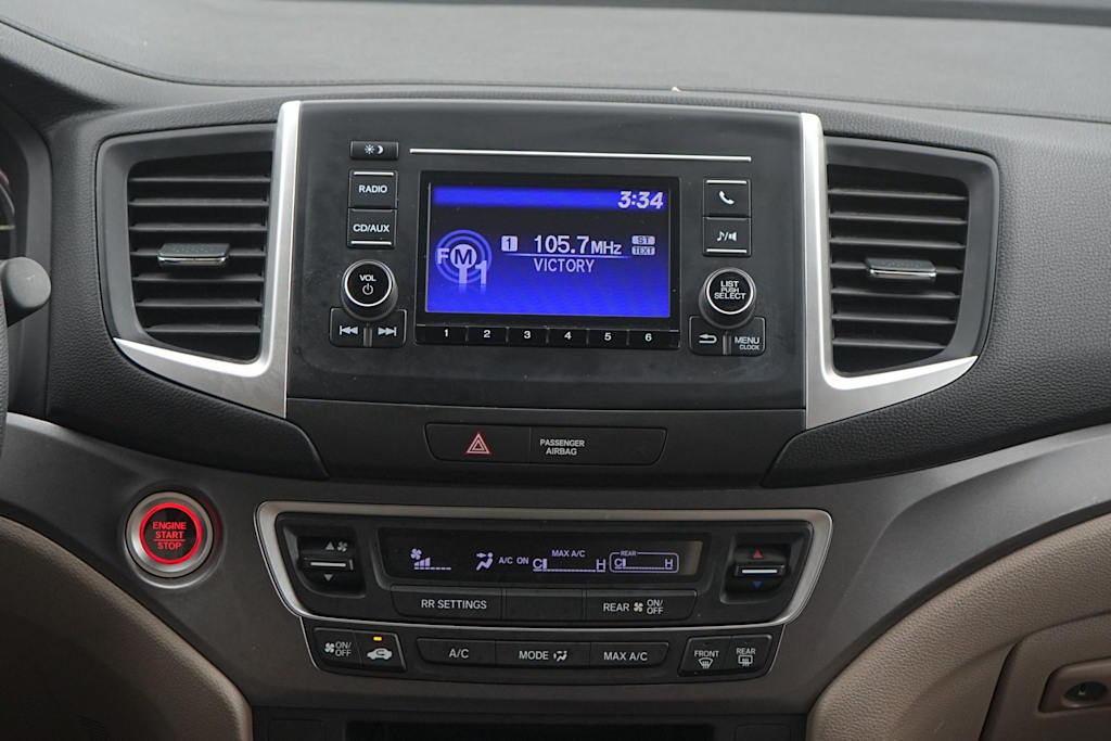 Thumbnail: 2016 Honda Pilot - 15