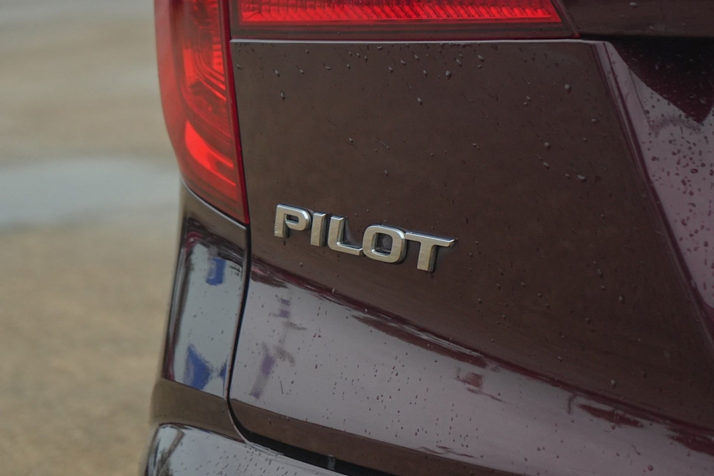 Thumbnail: 2016 Honda Pilot - 7