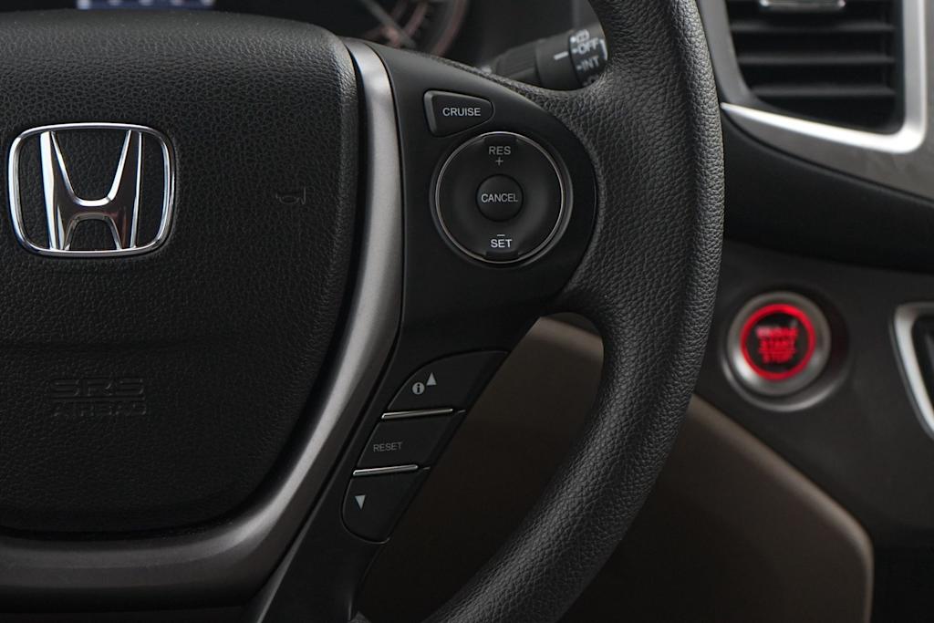 Thumbnail: 2016 Honda Pilot - 24
