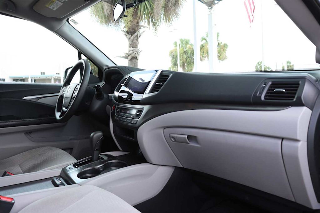 Thumbnail: 2016 Honda Pilot - 13