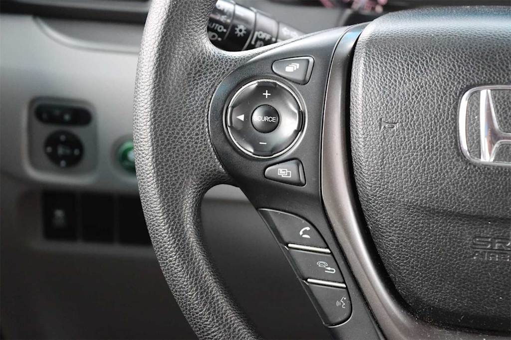 Thumbnail: 2016 Honda Pilot - 25