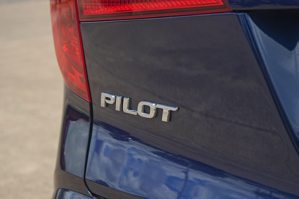 Thumbnail: 2017 Honda Pilot - 7