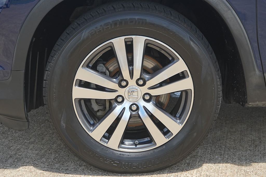 Thumbnail: 2017 Honda Pilot - 8