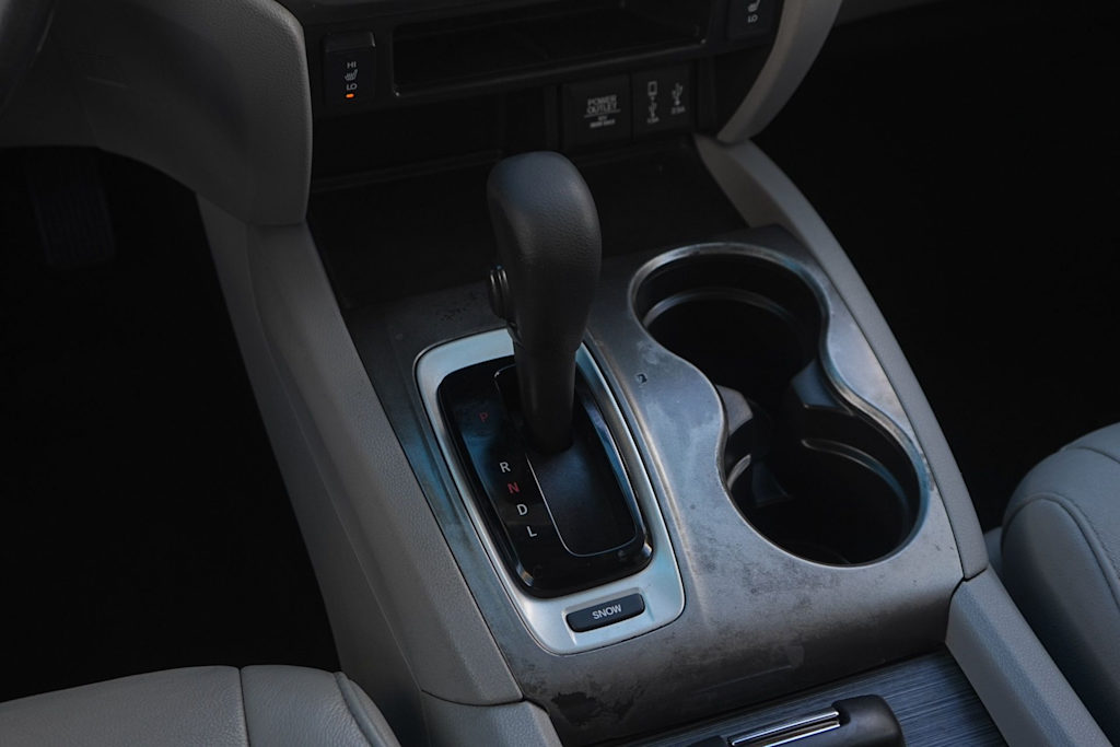Thumbnail: 2017 Honda Pilot - 16