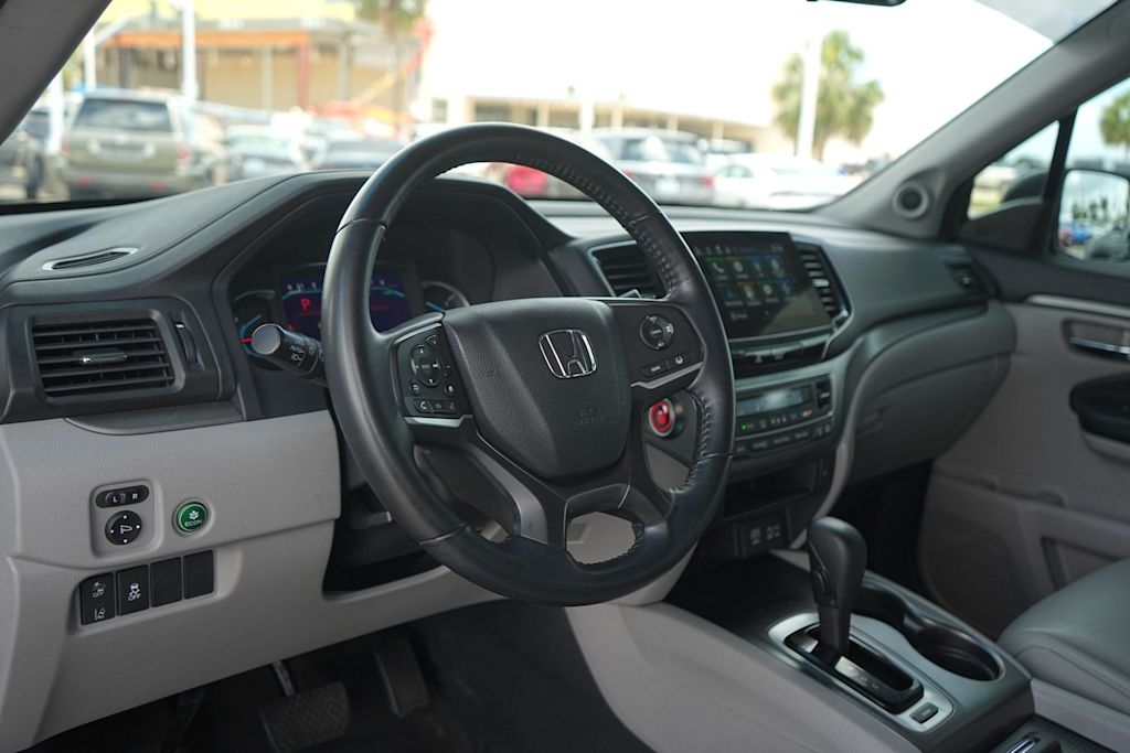 Thumbnail: 2019 Honda Pilot - 2