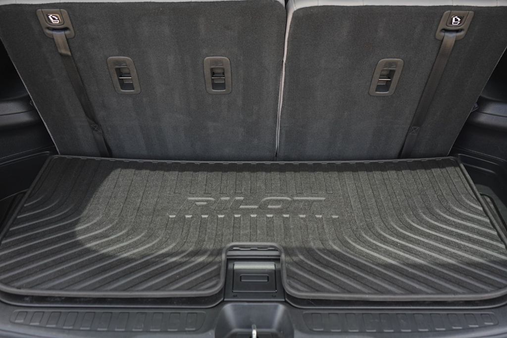 Thumbnail: 2019 Honda Pilot - 18