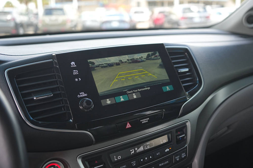 Thumbnail: 2019 Honda Pilot - 25