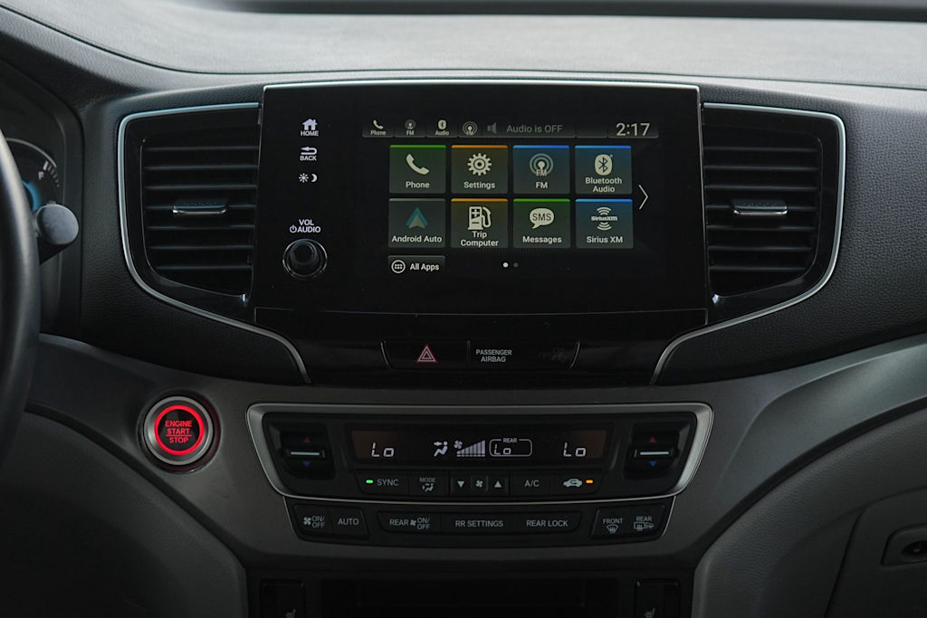 Thumbnail: 2019 Honda Pilot - 15
