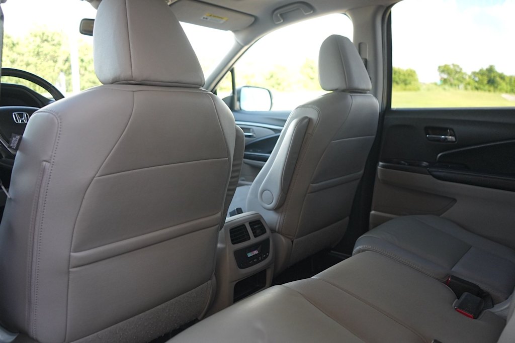 Thumbnail: 2016 Honda Pilot - 13