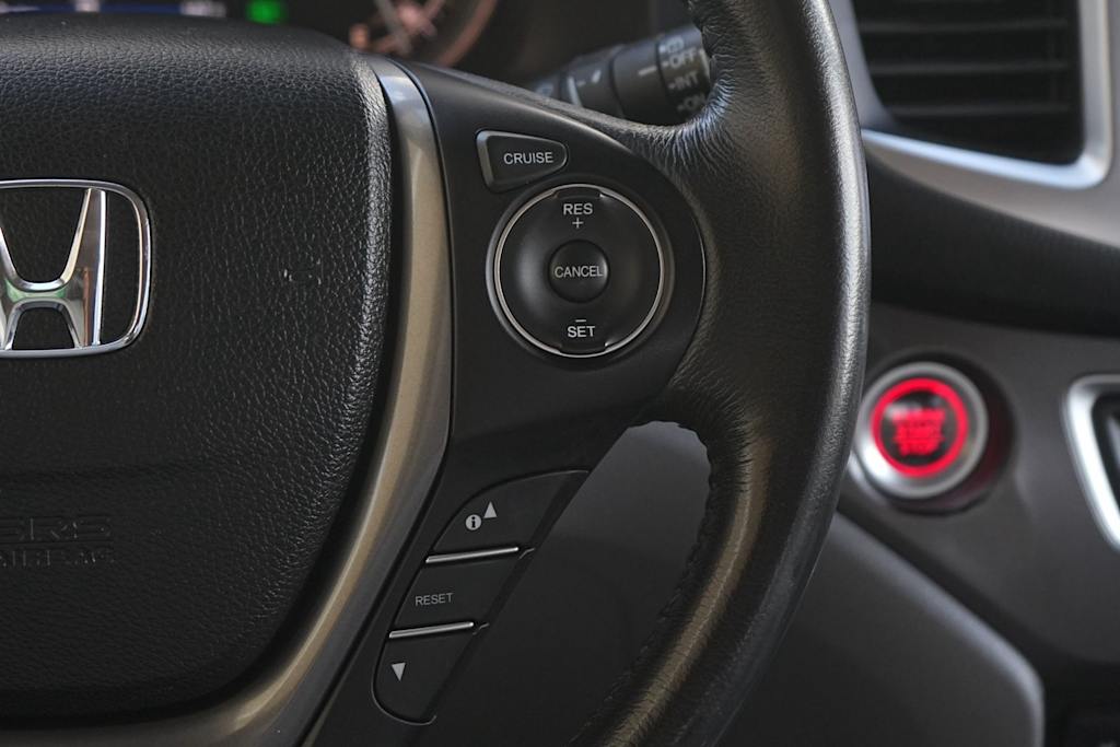 Thumbnail: 2016 Honda Pilot - 24