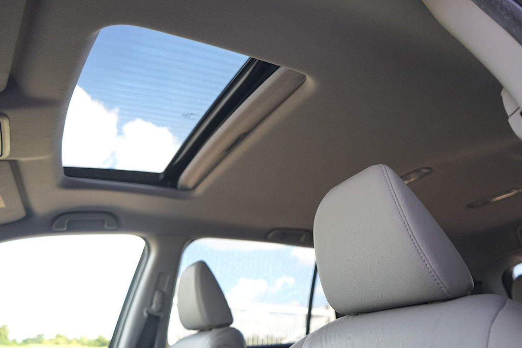 Thumbnail: 2016 Honda Pilot - 27
