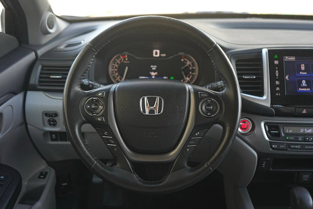 Thumbnail: 2016 Honda Pilot - 14