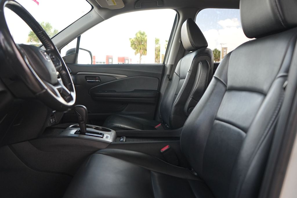 Thumbnail: 2019 Honda Pilot - 11