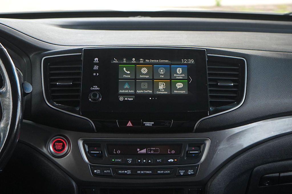 Thumbnail: 2019 Honda Pilot - 15