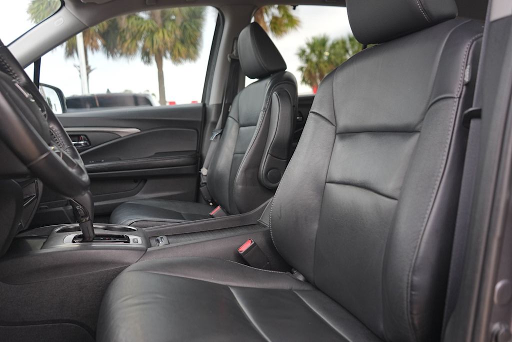Thumbnail: 2019 Honda Pilot - 11