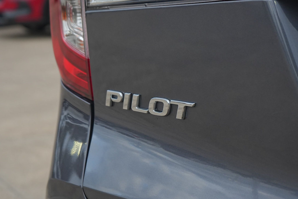 Thumbnail: 2019 Honda Pilot - 7