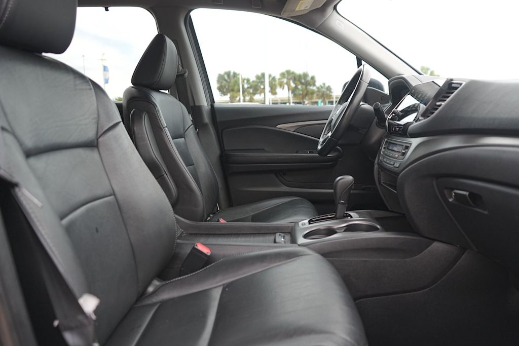 Thumbnail: 2019 Honda Pilot - 12