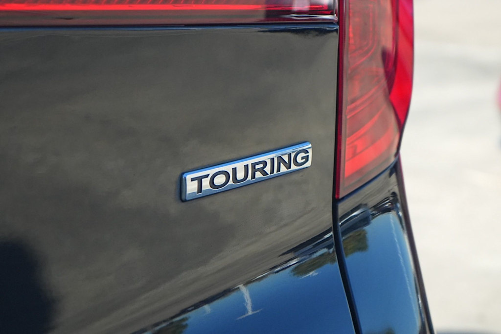 Thumbnail: 2018 Honda Pilot - 7