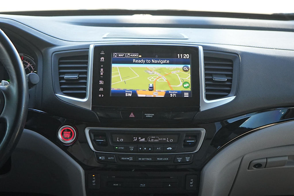 Thumbnail: 2018 Honda Pilot - 14