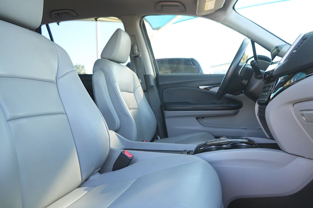 Thumbnail: 2018 Honda Pilot - 11