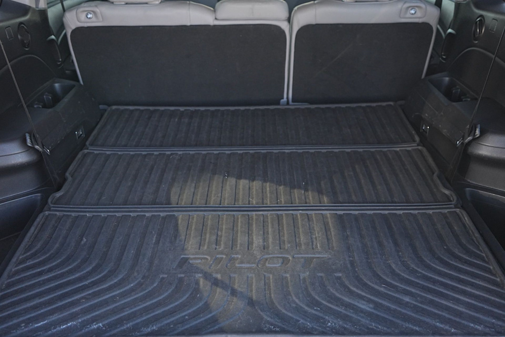 Thumbnail: 2018 Honda Pilot - 17