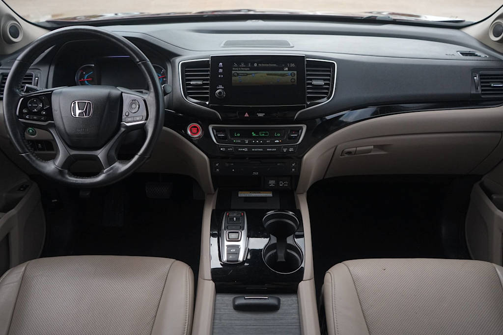 Thumbnail: 2019 Honda Pilot - 10