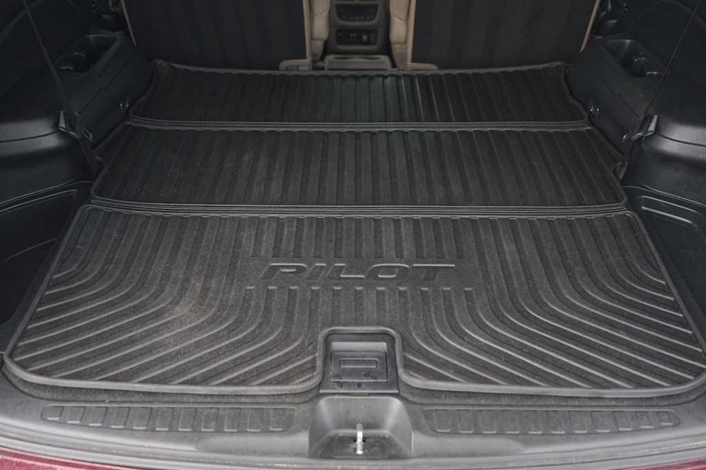 Thumbnail: 2019 Honda Pilot - 18