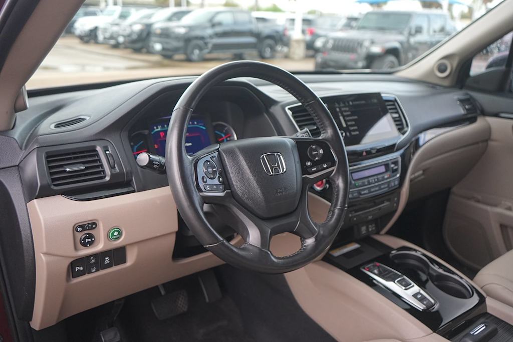 Thumbnail: 2019 Honda Pilot - 2