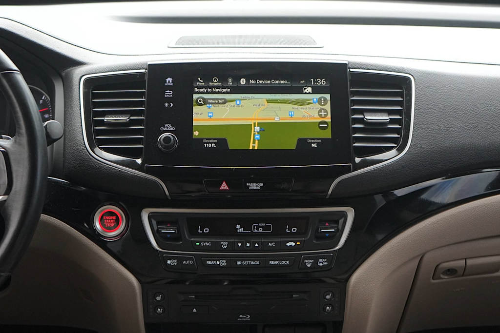 Thumbnail: 2019 Honda Pilot - 15