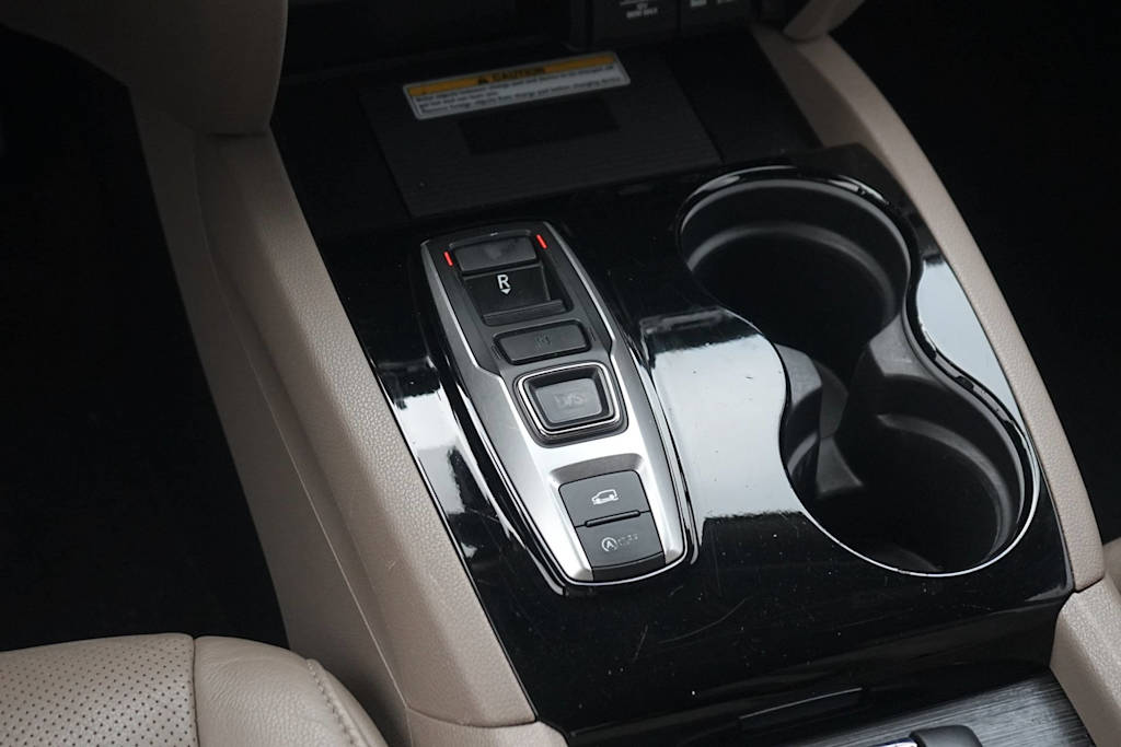 Thumbnail: 2019 Honda Pilot - 16